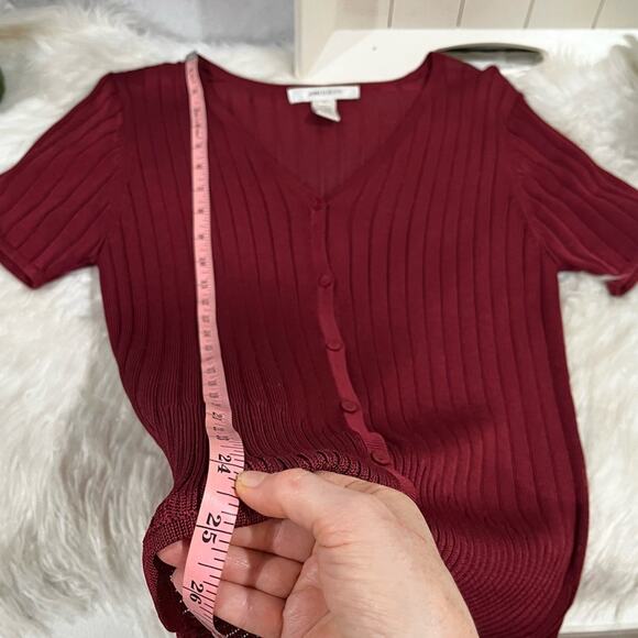 NEW Jones & Co. Rayon Classic Longline V Neck Button Front Semi Sheer Sweater S - Picture 12 of 15